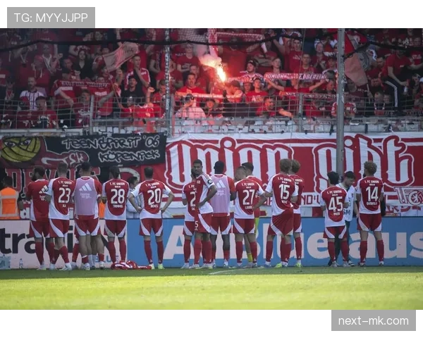 拜仁慕尼黑核心球员状态火热,德甲领跑优势稳固 拜仁慕尼黑核心球员状态火热,德甲领跑优势稳固