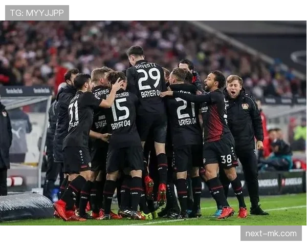 德甲新赛季豪门阵容深度解析：战略布局与争冠格局引关注