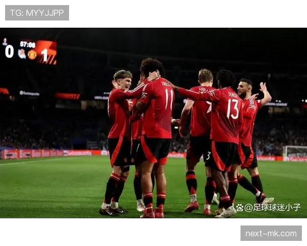 曼联防线失误频繁引发争议,球队稳定性承压制约赛季走势